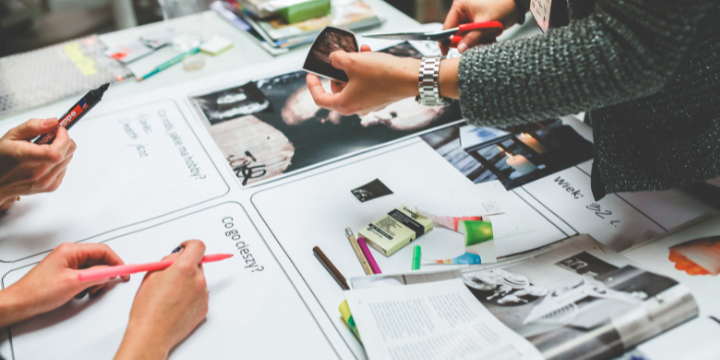 colaboradores-desenvolvendo-campanhas-preventivas-de-saude-na-empresa