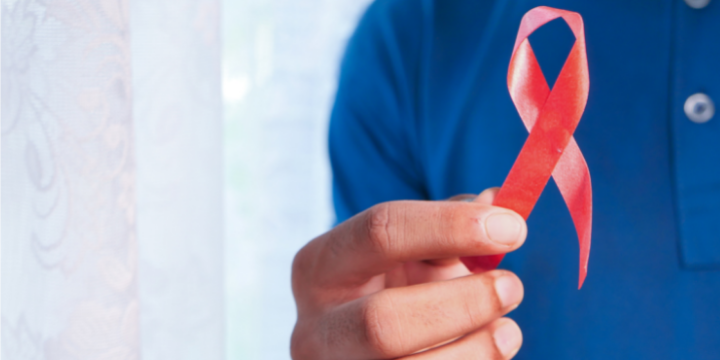 laco-que-simboliza-a-campanha-dezembro-vermelho laco-que-simboliza-a-campanha-dezembro-vermelho