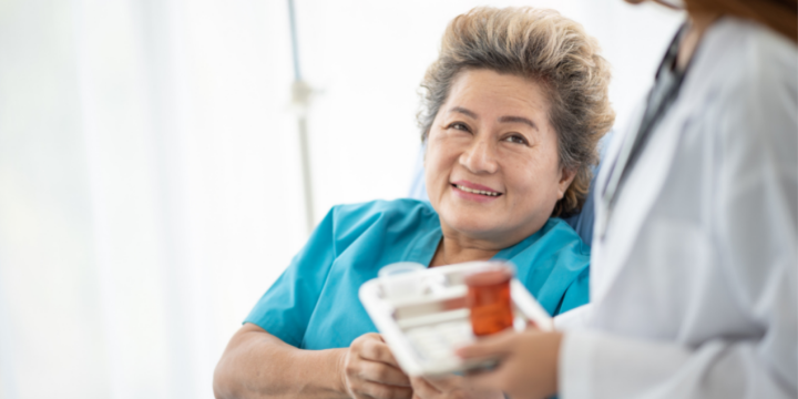 comprando-remedio-com-o-seguro-medicamentos